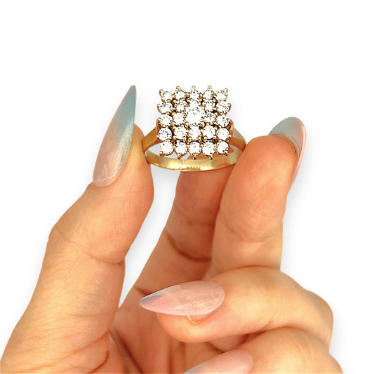 XMAS DEAL | 18kt Gold Lumière Cluster Ring Valuation $10,850