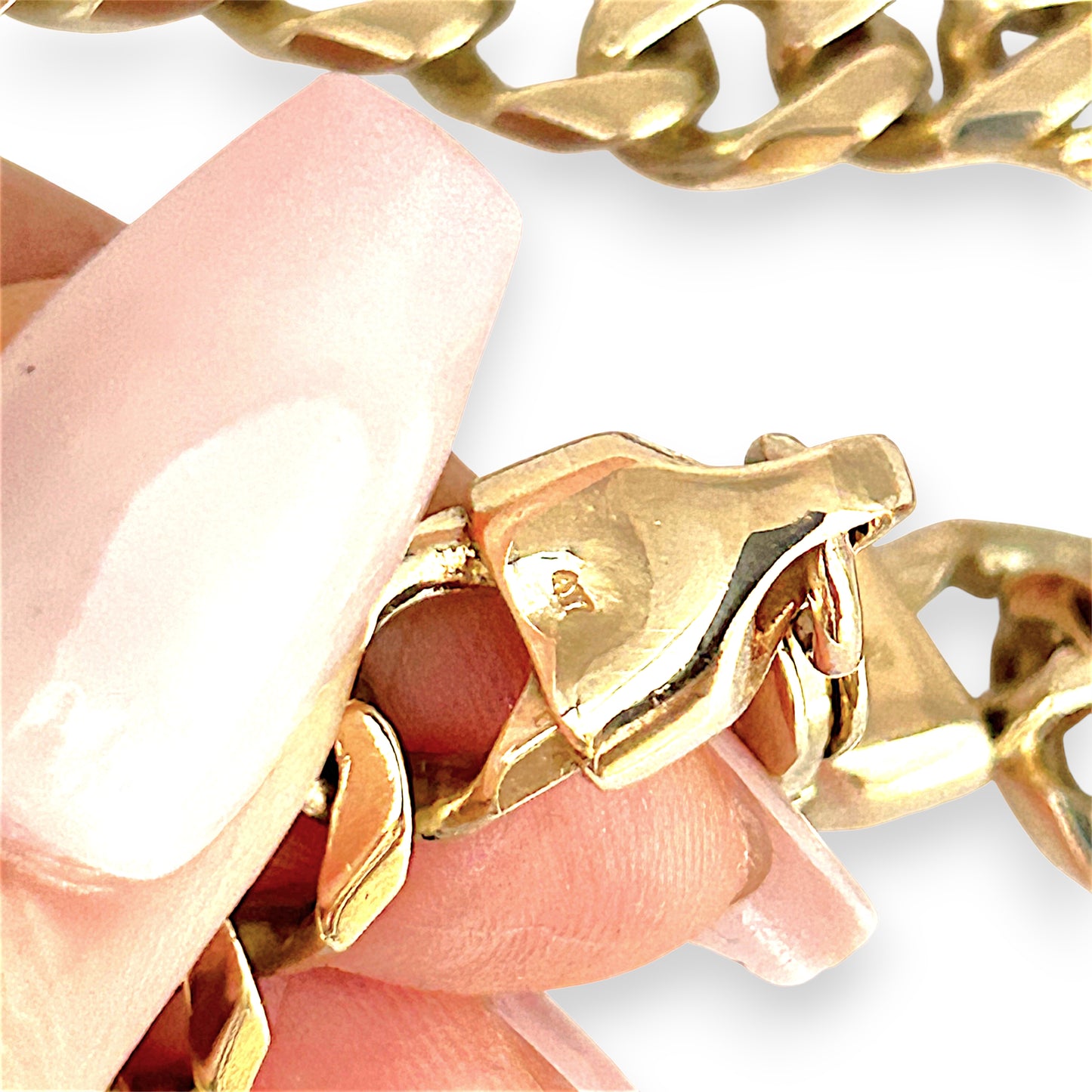 GOLD DEAL | 10ct (10k) Gold Refurbished Classic Curb Luxe Bracelet by Michael Hill 26cm