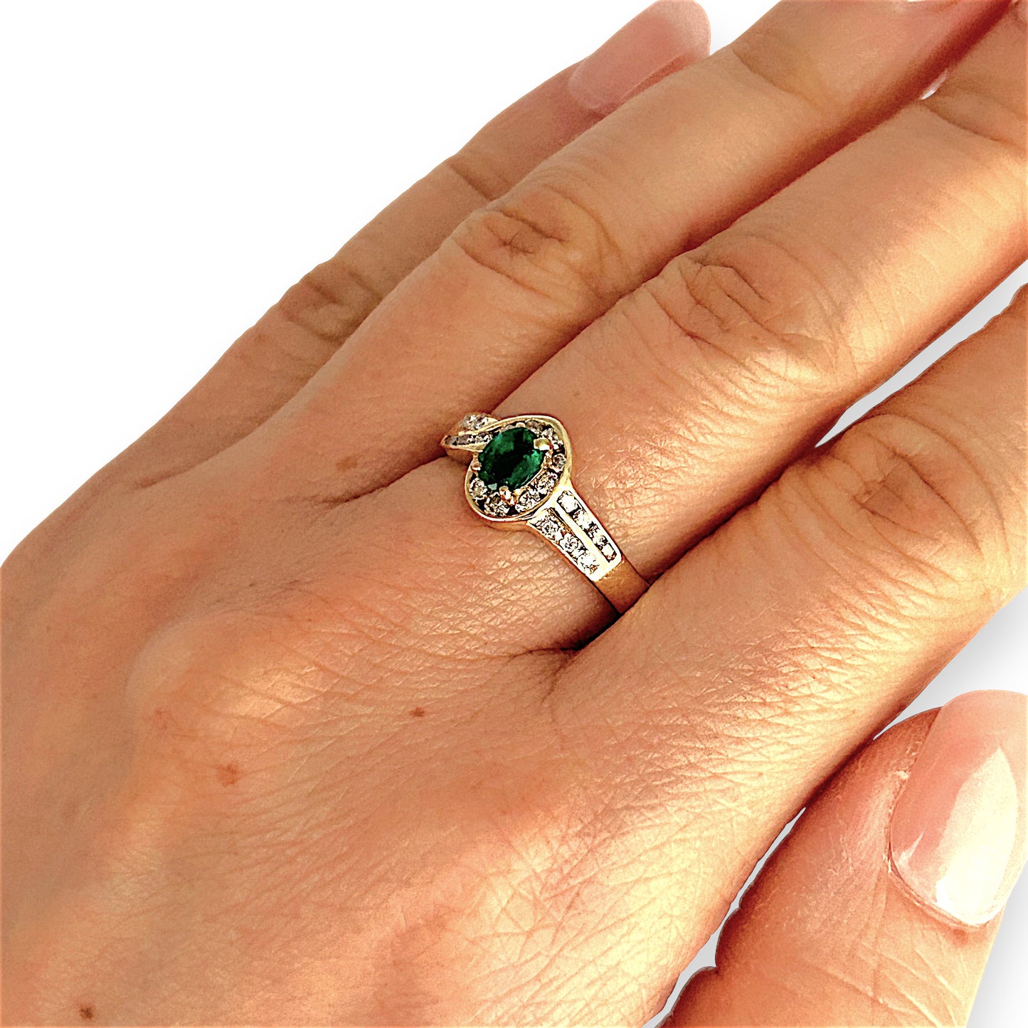GOLD DEAL | FLASH SALE 18ct (18K) Gold Emerald 0.28ct & Diamond 0.33ct Cluster Ring Valuation $3,100