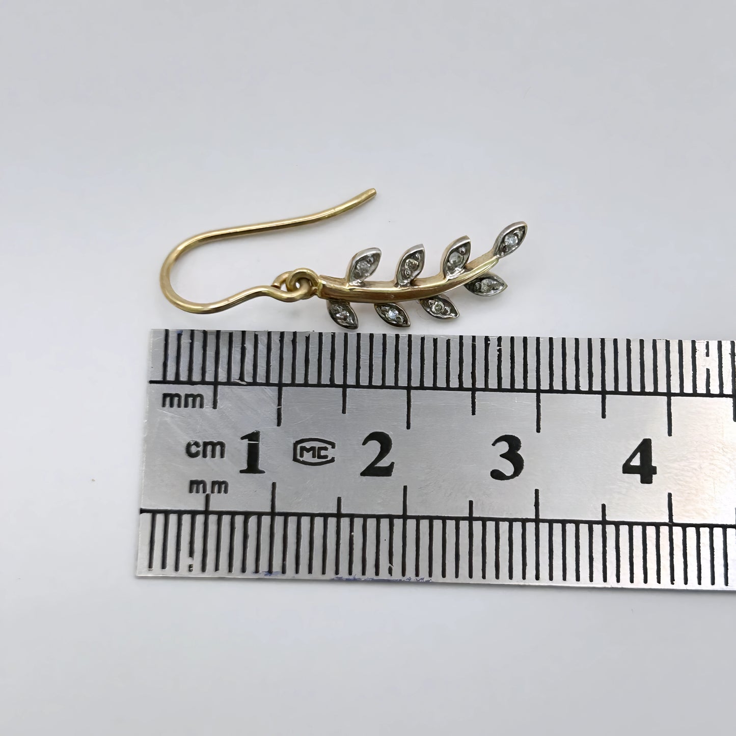 GOLD DEAL | 9kt Gold Whisperleaf Diamond Dangle Earrings