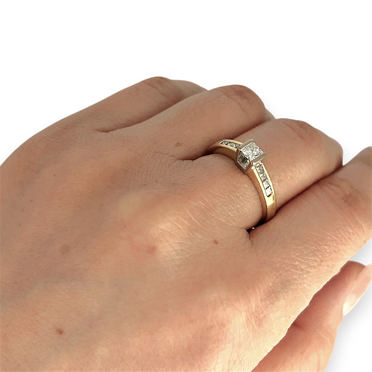 GOLD DEAL | FLASH SALE 18ct (18K) Gold MHJ Solitaire Diamond 0.58ct Ring Valuation $4,000