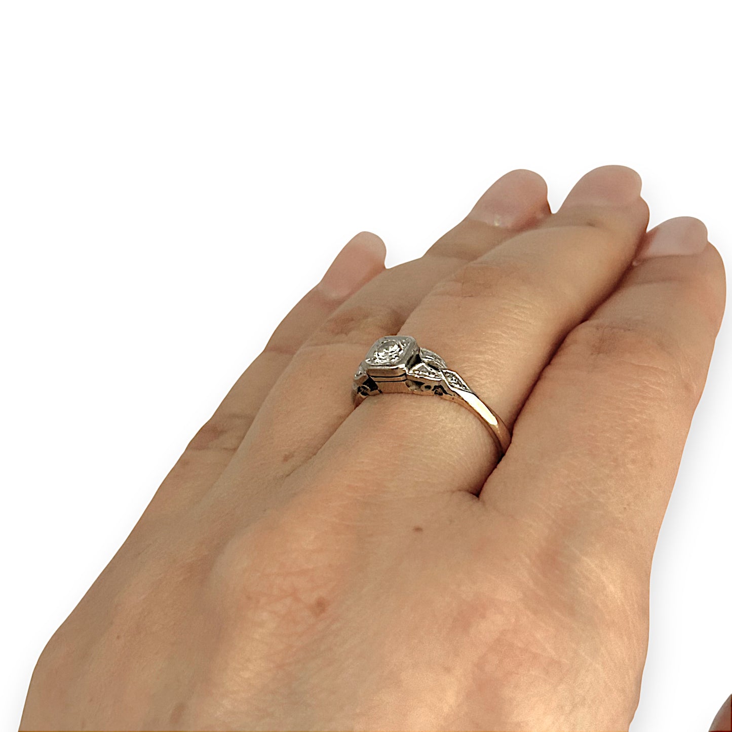 GOLD DEAL | 18ct (18K) (18K) Y/W Gold Diamond Hand Made Estate Ring Size N