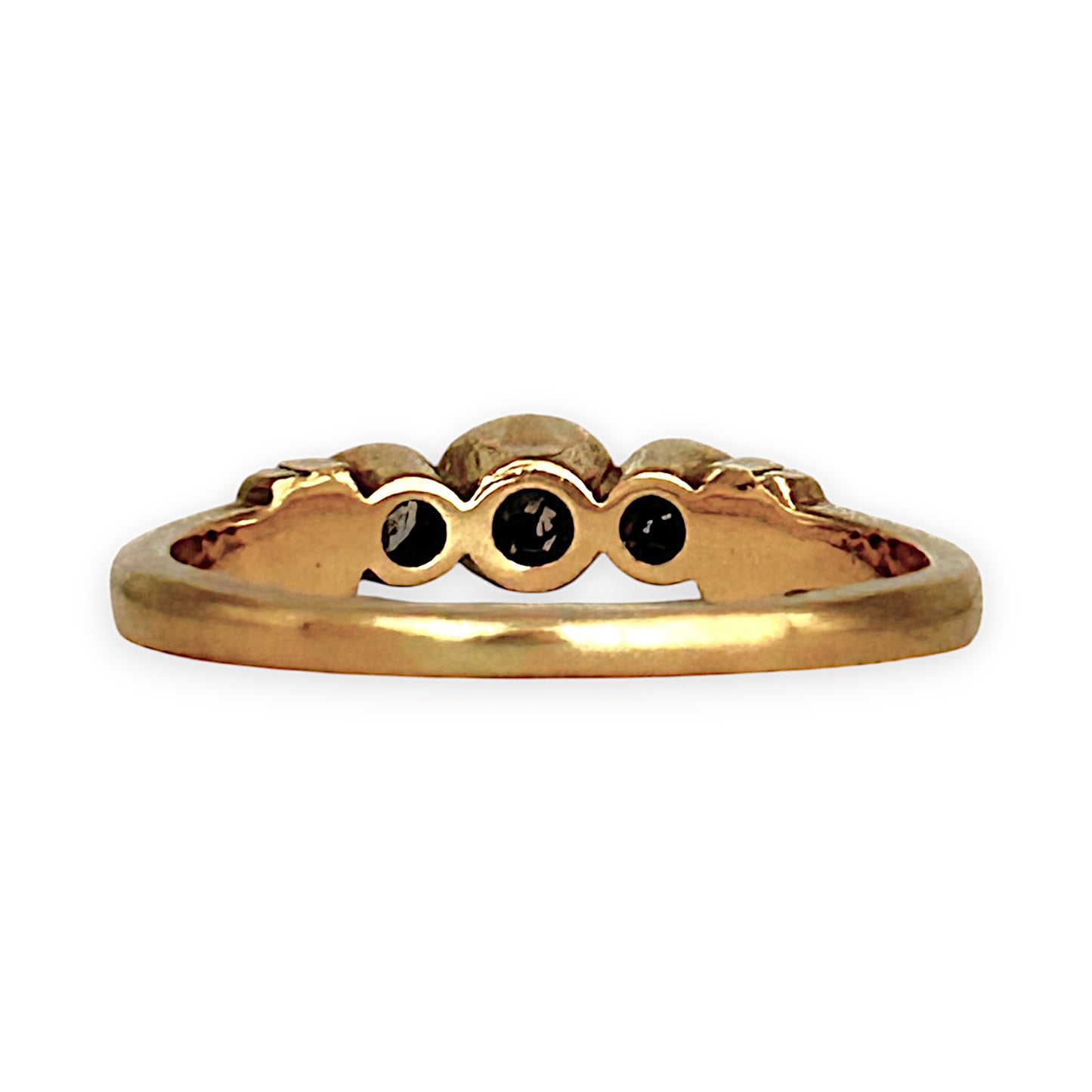 GOLD DEAL | 18ct (18K) Gold Three Stone Diamond Ring Size J. R # 215