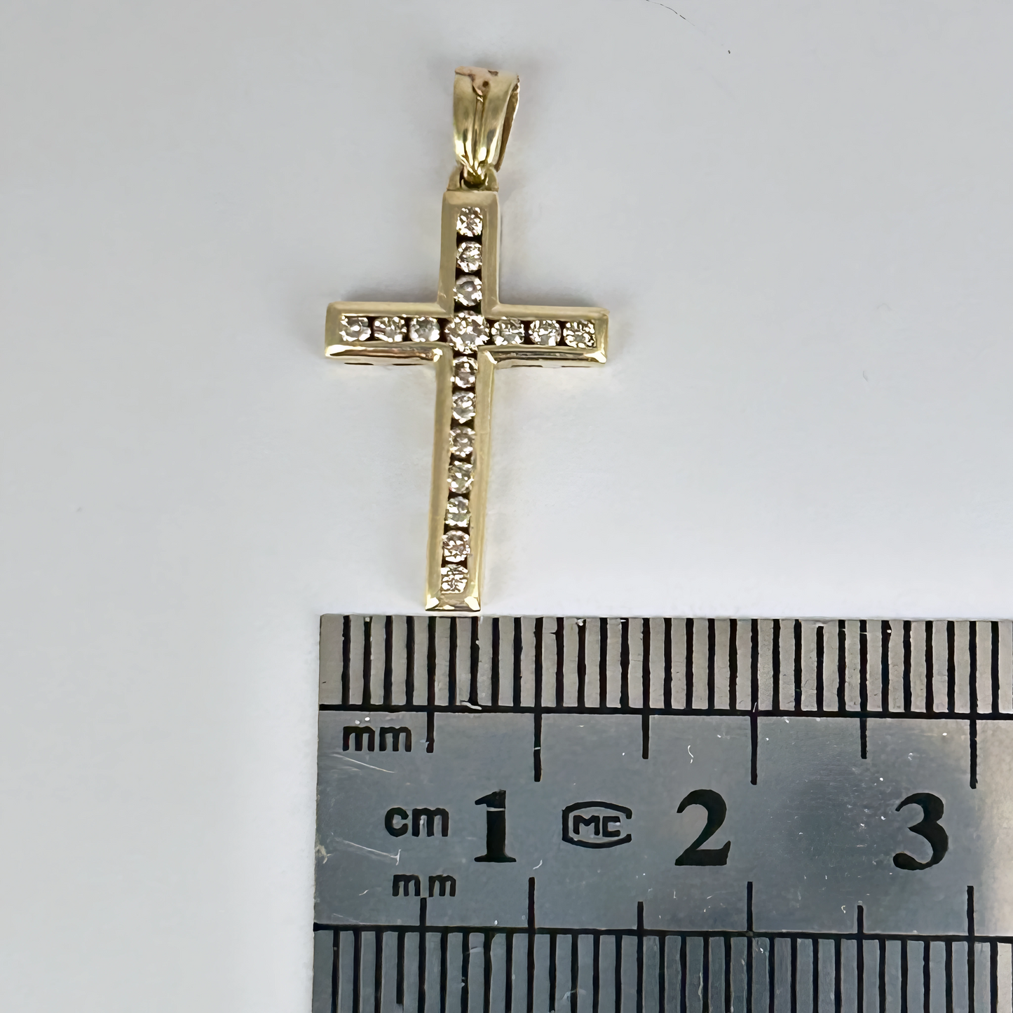 GOLD DEAL | 9kt Gold Refurbished Grace in Light Corss Pendant