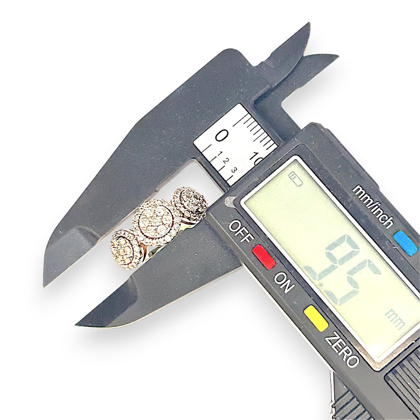 GOLD DEAL | 9ct Gold Refurbished Trio of Brilliance Diamond Ring TDW1.00ct.