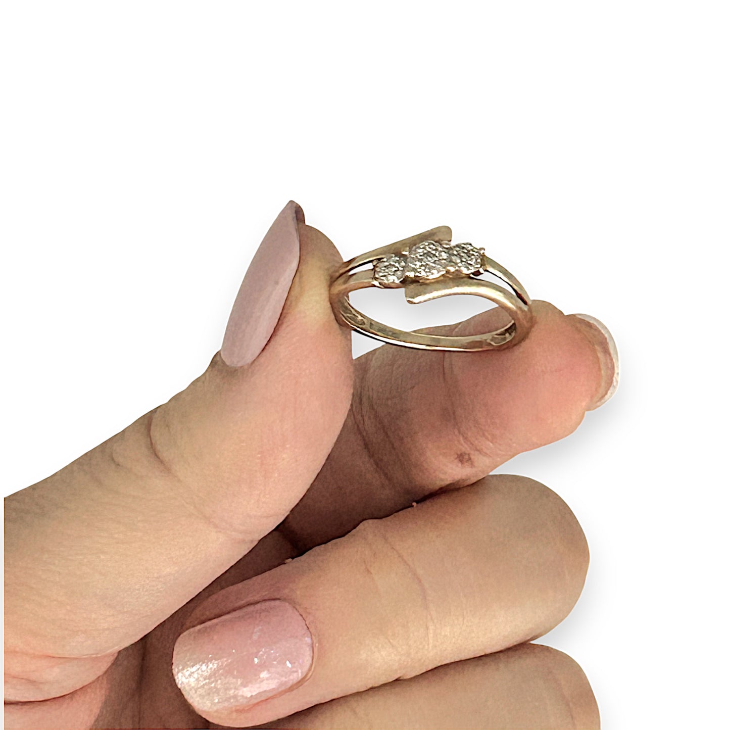 10K Gold Michael Hill Diamonds Ring Size N. R # 248