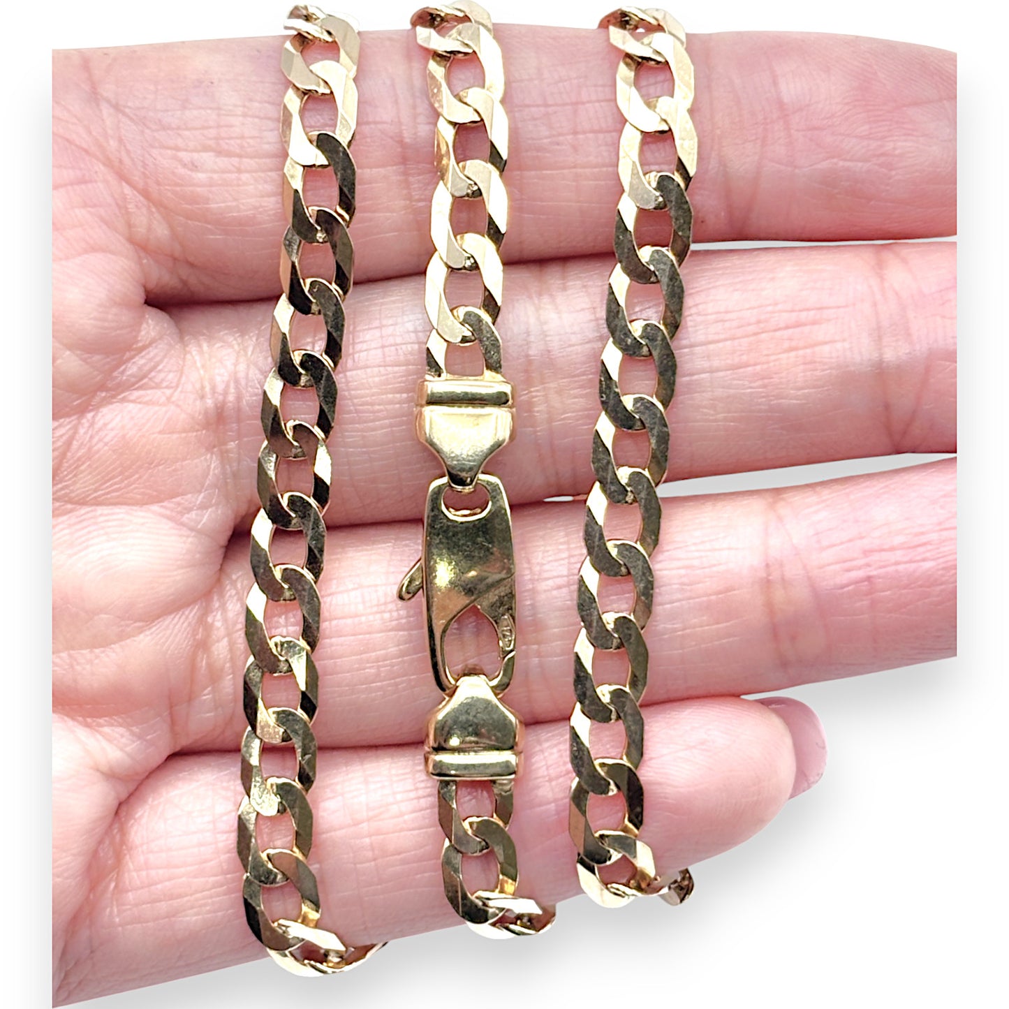 9ct Gold Curb Link Chain 50cm long 5.2mm wide. R # 257