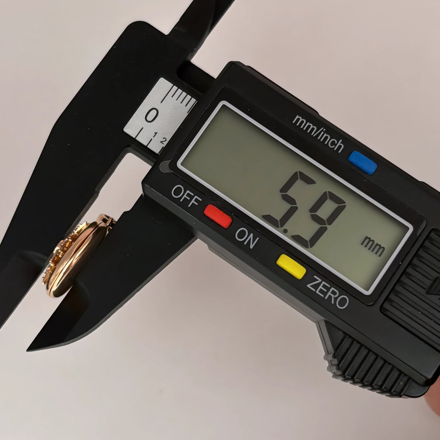 GOLD DEAL | 10ct (10K) Gold Celestial Glow Diamond‑Star Locket Pendant