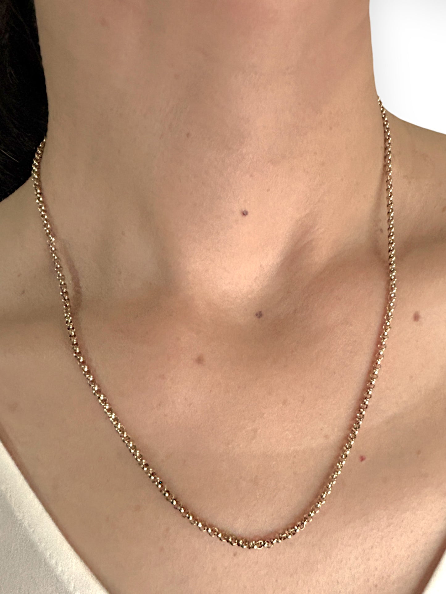 9ct Gold Round Link Solid Chain 46cm long. R # 263