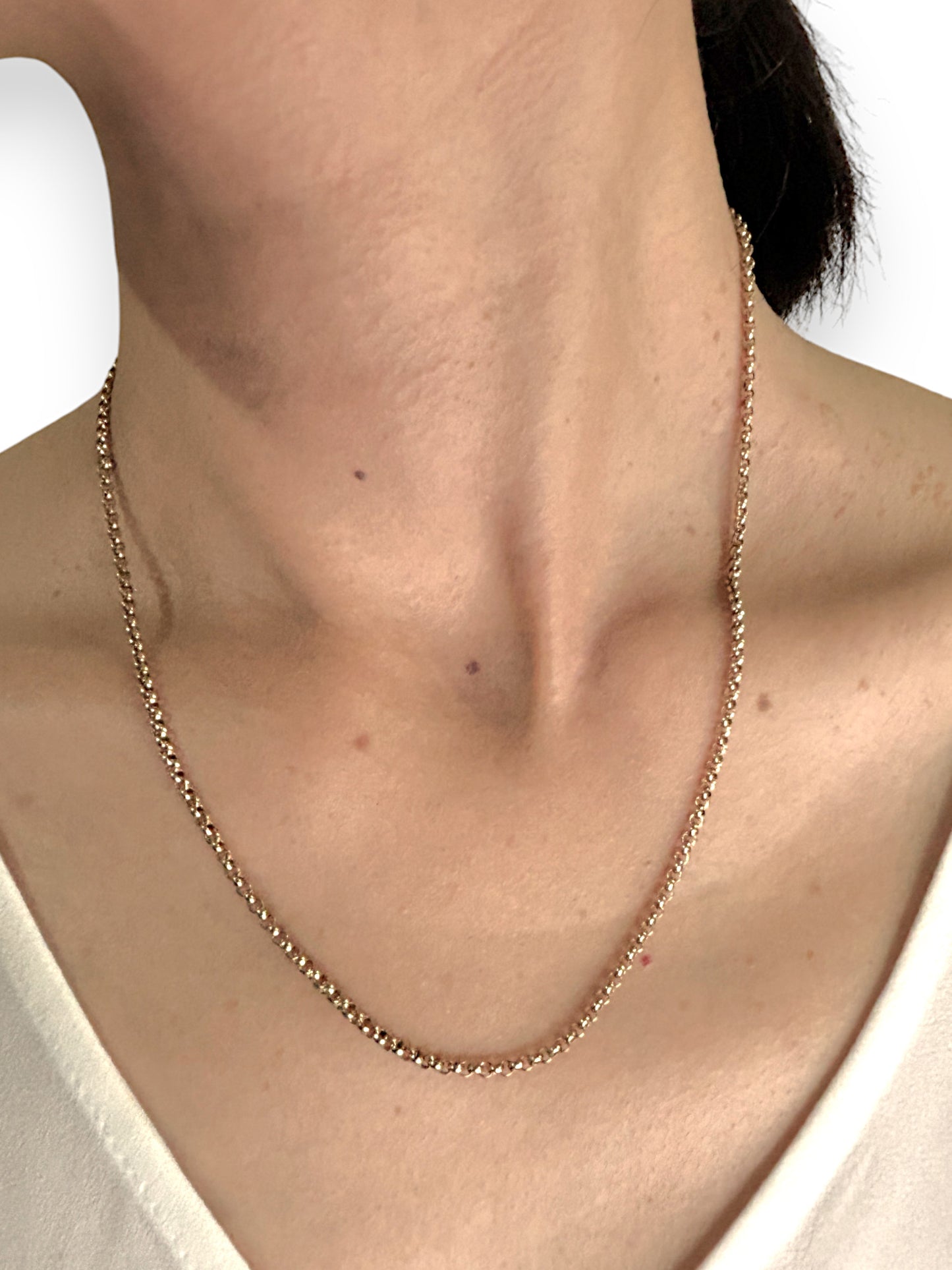 9ct Gold Round Link Solid Chain 46cm long. R # 263