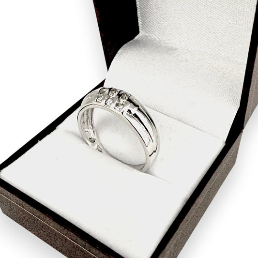 NZGD | 14ct White Gold Trilinear Diamond Band Ring Size S