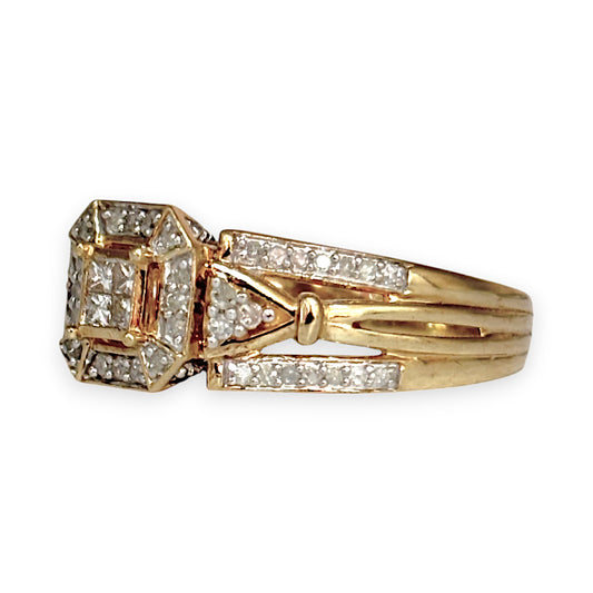 GOLD DEAL | 9ct Gold Square H Princess Cut Diamond Ring Valuation $2,800 Size N1/2