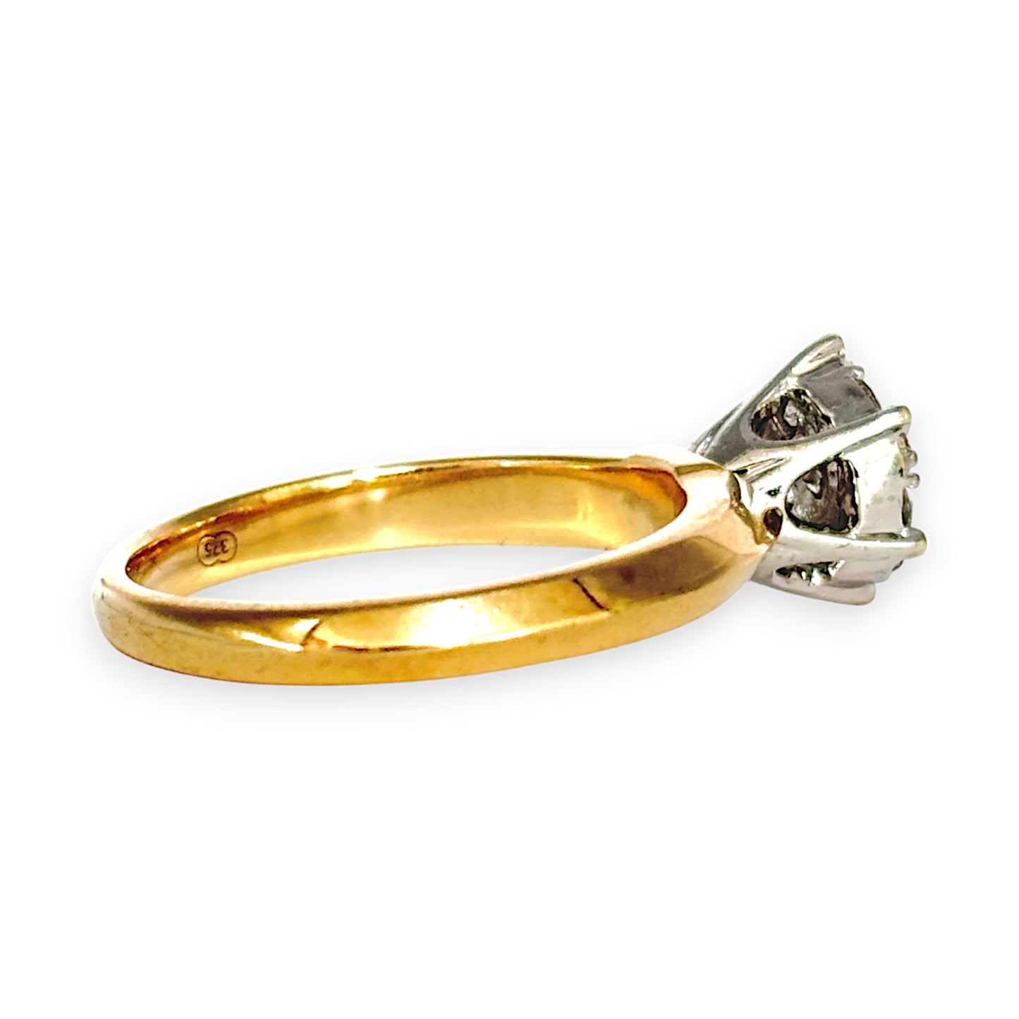 GOLD DEAL | FLASH SALE 9ct Gold Illusion Set Diamond Ring Size O Valuation $3,000