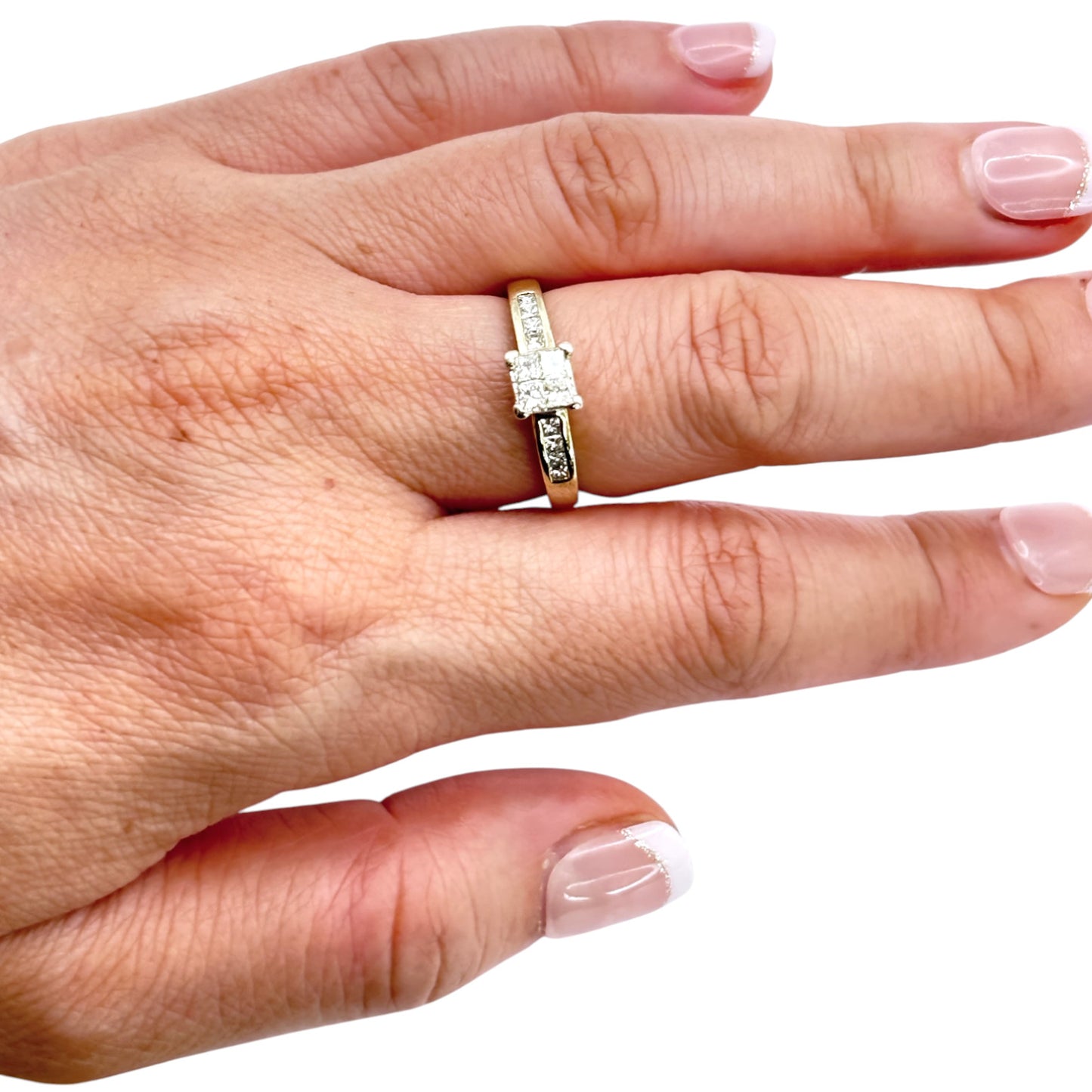 FLASH SALE | 9ct Gold Princess Cut Diamond Ring. Valuation $2,350.00. R # 280