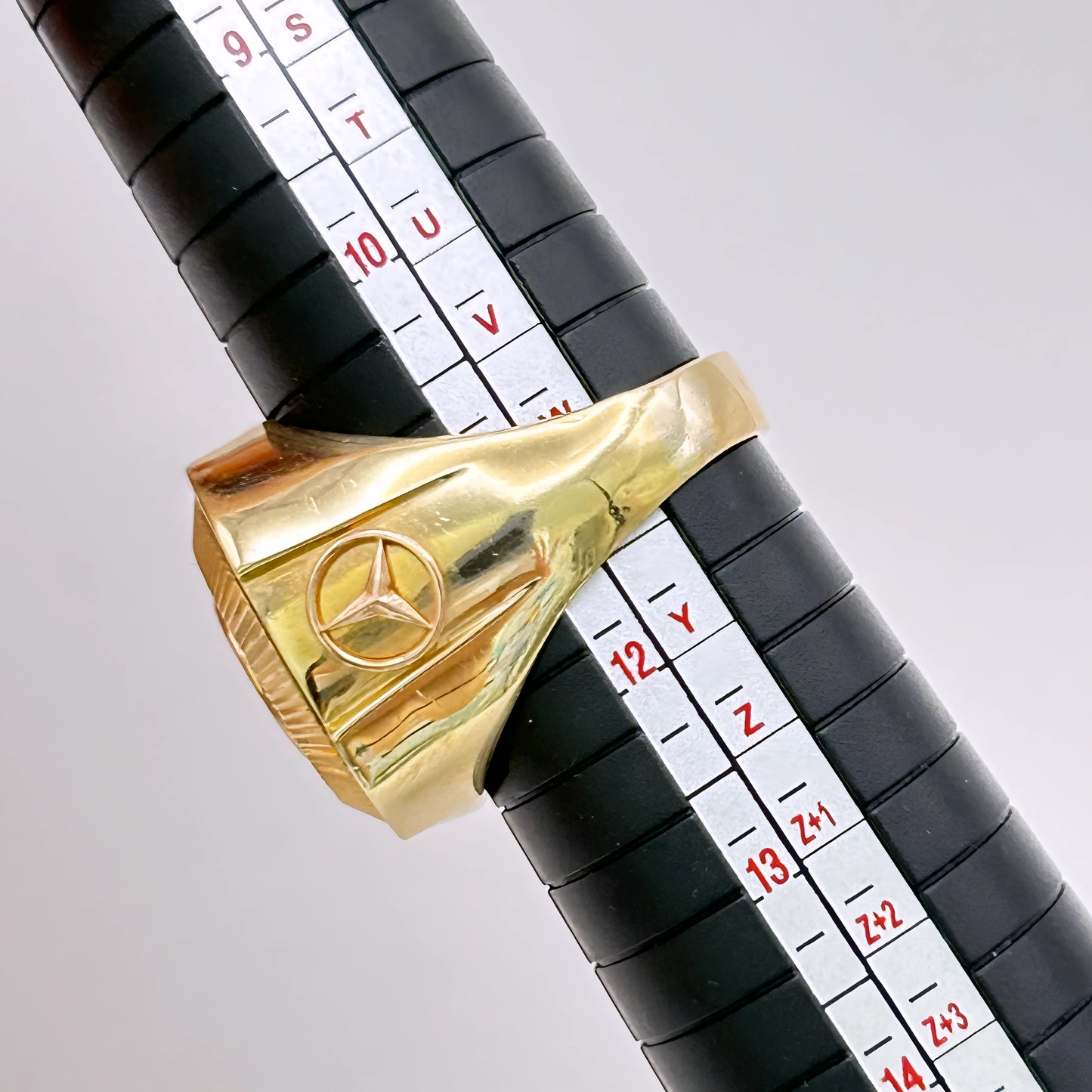NZGD | 18ct Gold Mercedes Emblem Gold Ring Valuation $10,750
