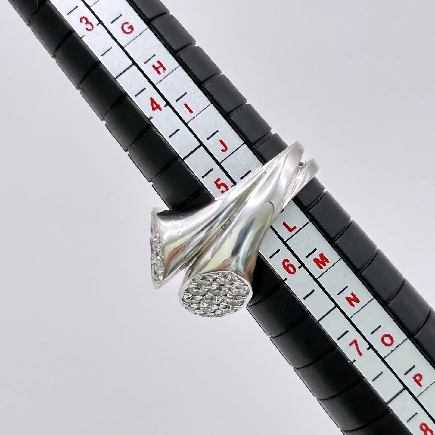 NZGD | 18ct White Gold Diamond Serenade Ring Valuation $11,500