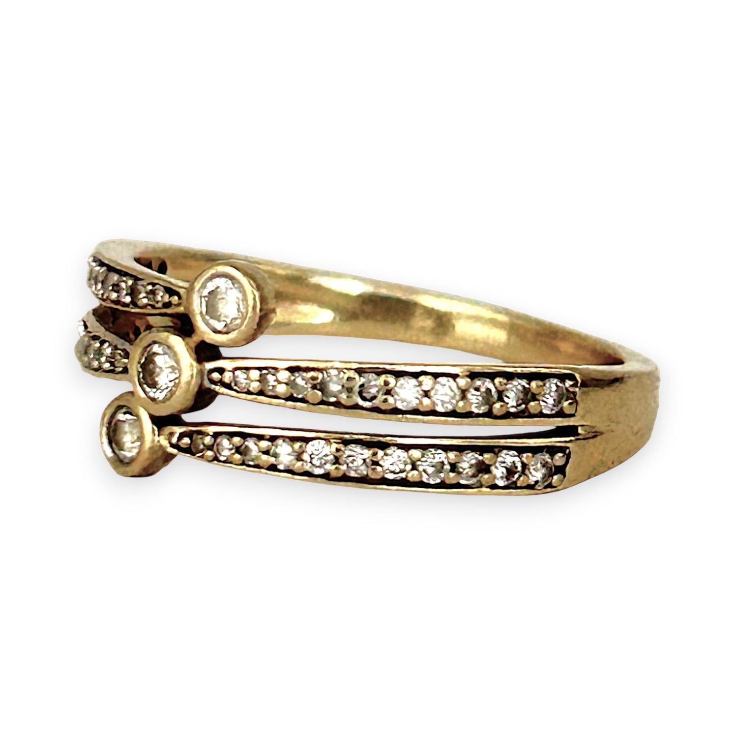 GOLD DEAL | FLASH SALE 9ct (9K) Gold Radiant Trio Diamond Ring Size O