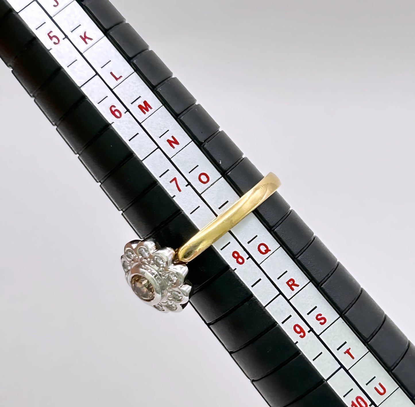 NZGD | 18ct Gold Champagne Bloom Diamond Ring Valuation $7,250