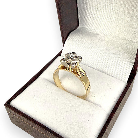 NZGD | 18ct Gold Crown of Petals Diamond Ring Size N