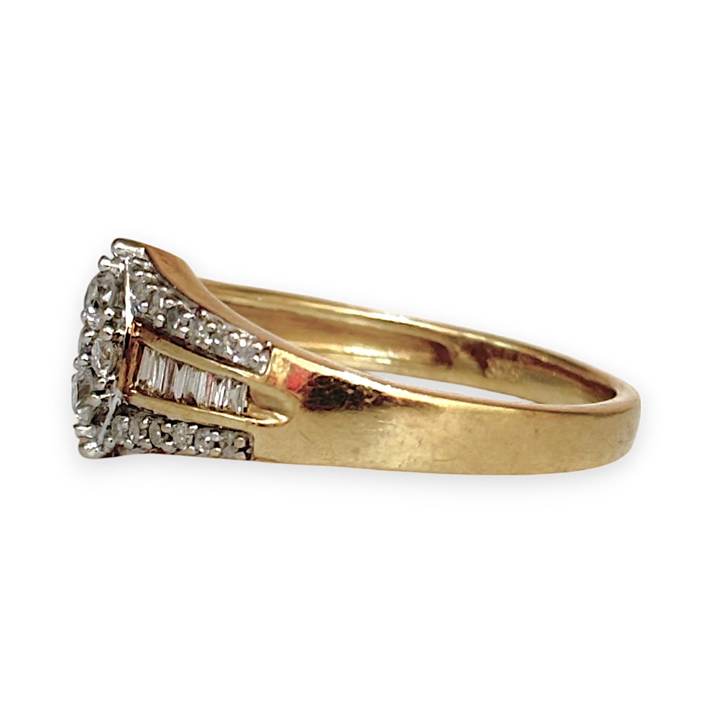GOLD DEAL | 9ct Gold Marquise Diamond Ring Valuation $2,800 Size N. R # 297