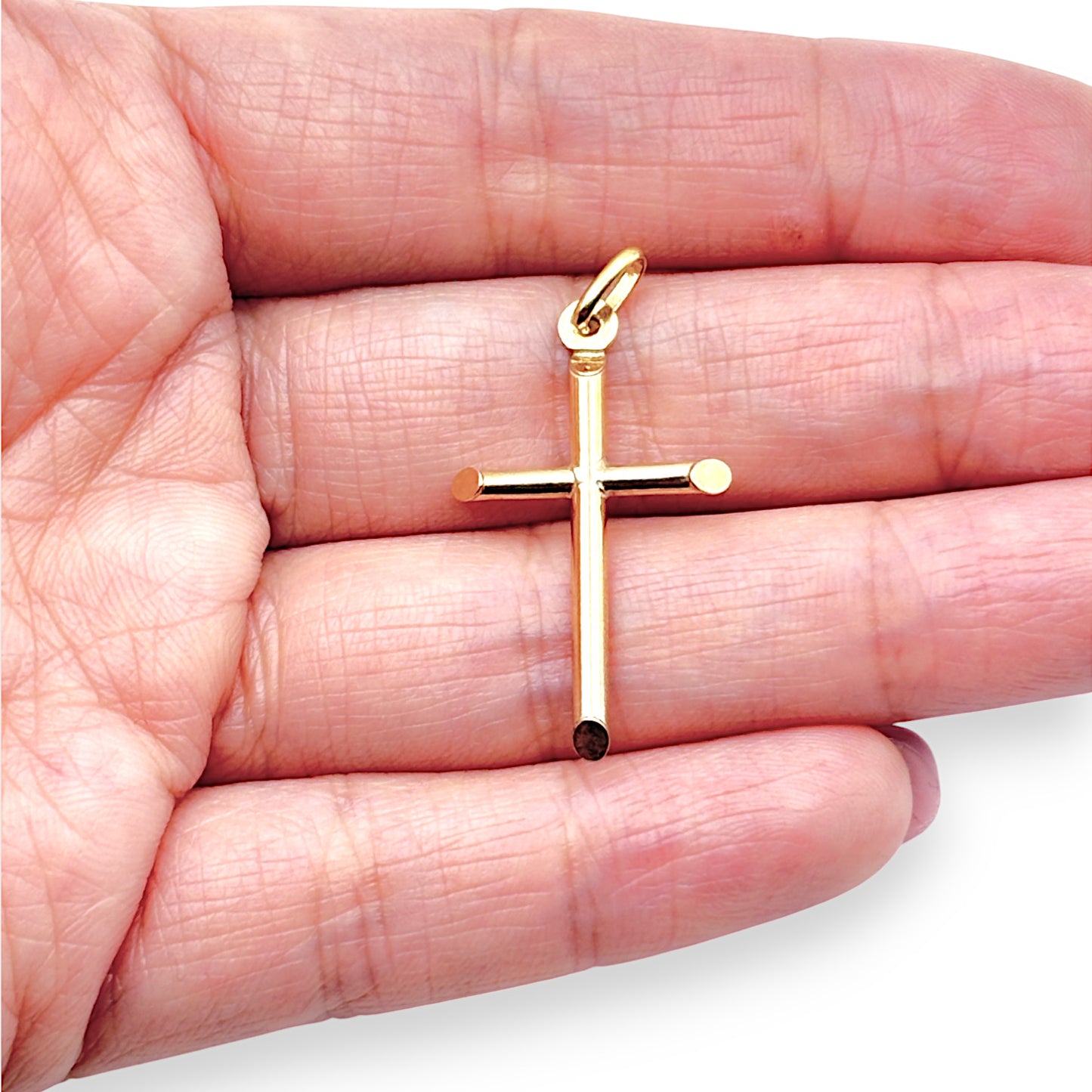 9ct Gold Rounded Cross Pendant. R # 300