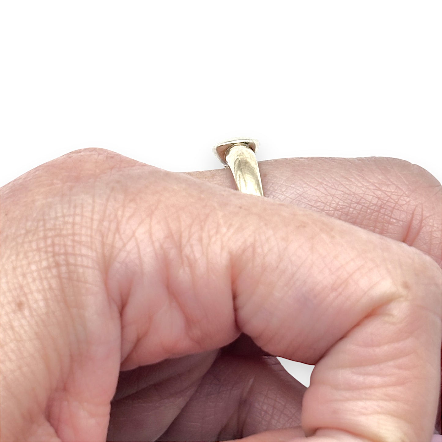 GOLD DEAL | 9ct Gold Ring Radiant Circle Setting with Round Diamond