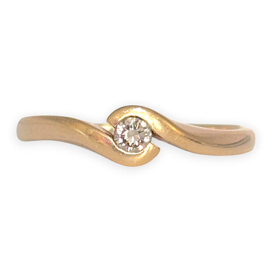 9ct Gold Ring Moderate Size Diamond, Size S. R # 310