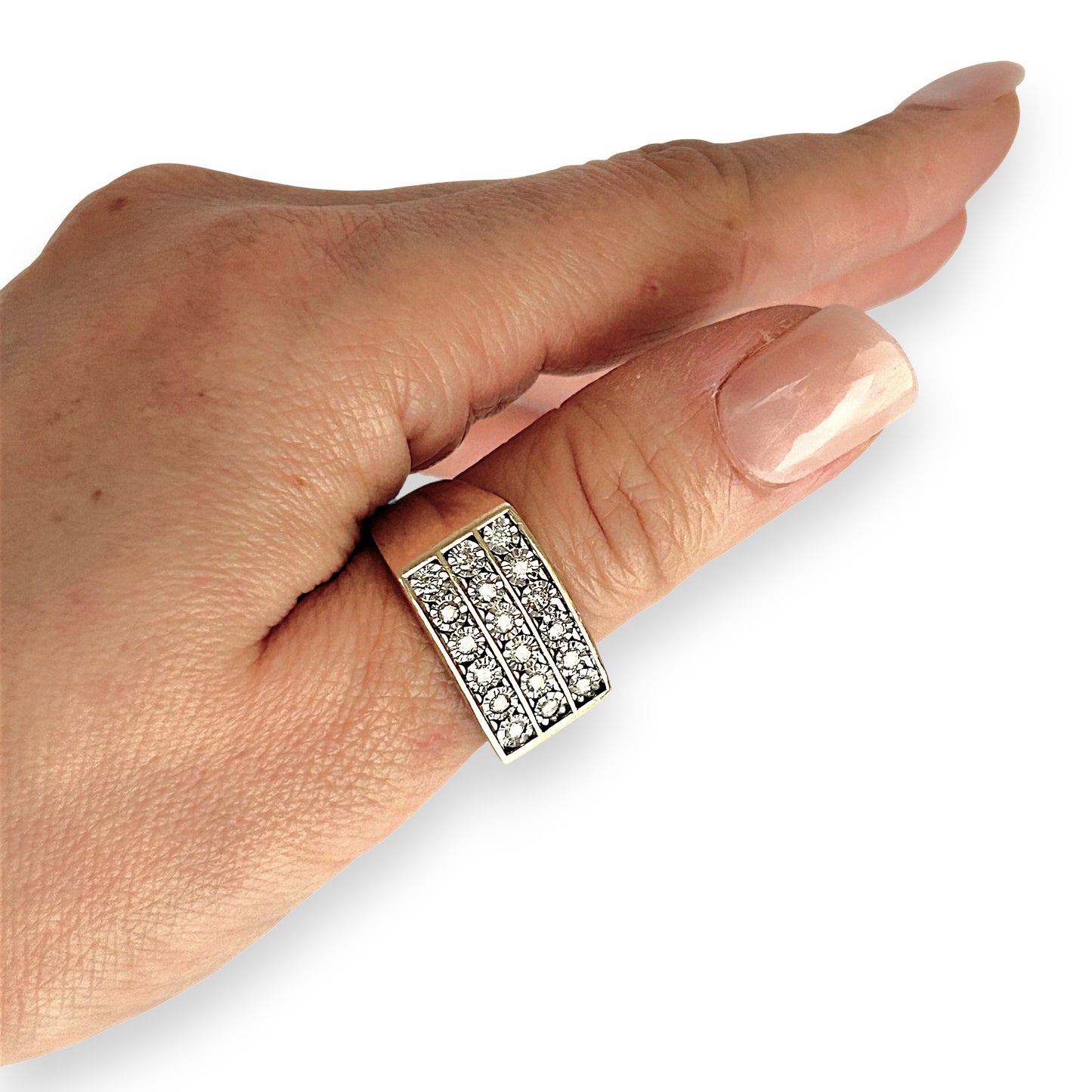 GOLD DEAL | FLASH SALE 9ct (9K) Gold Graceful Diamond 0.36ct Ring Valuation $2,600