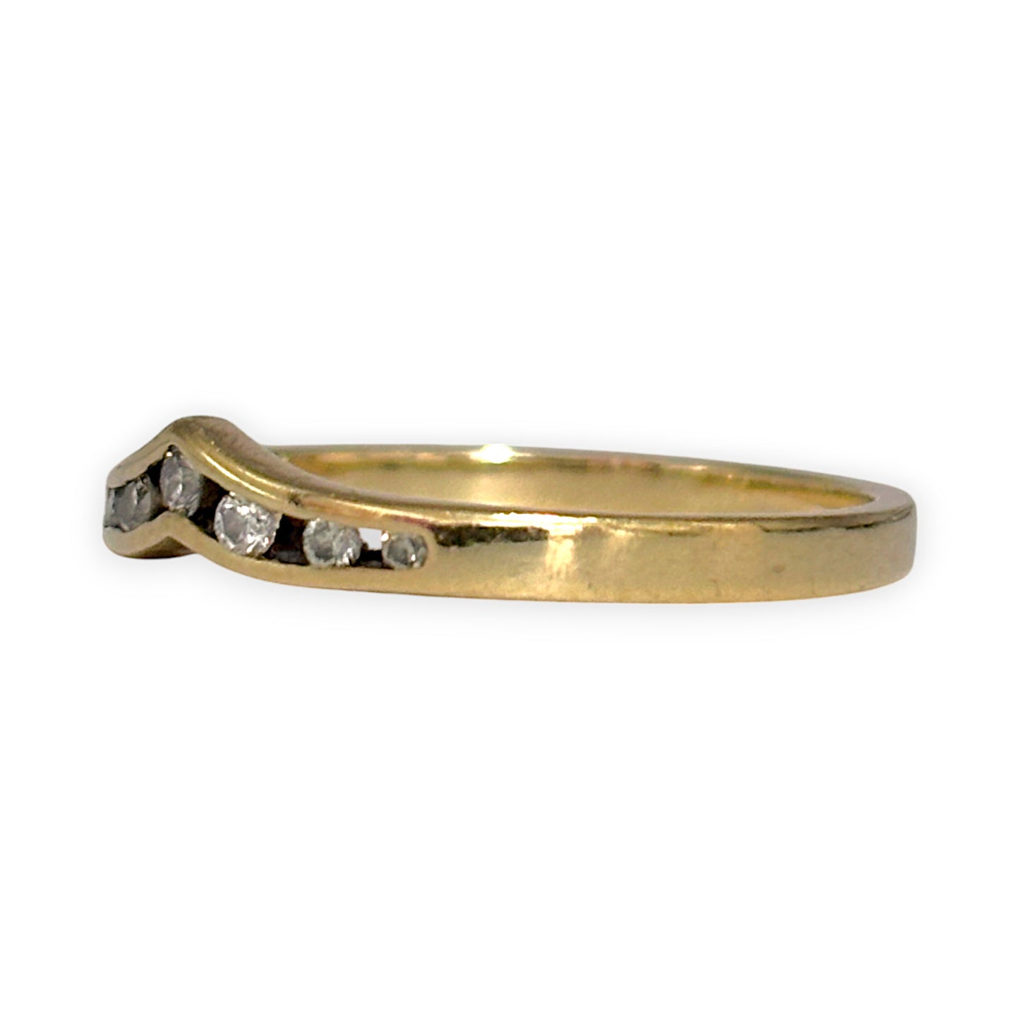 9ct Gold Subtle V Ring with Set of 7 Diamonds, Size P. R # 335