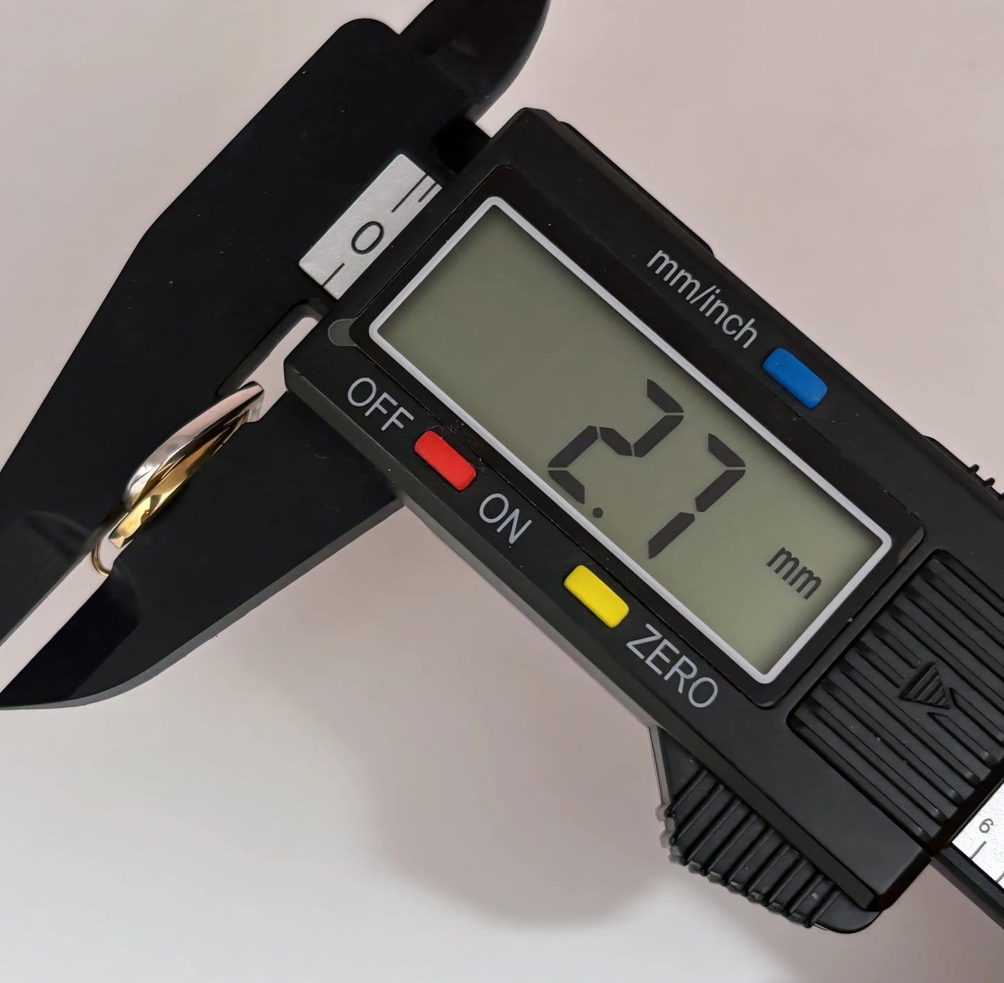 NZGD | 9ct Two Tone Gold Intertwined Hearts Reverie Pendant