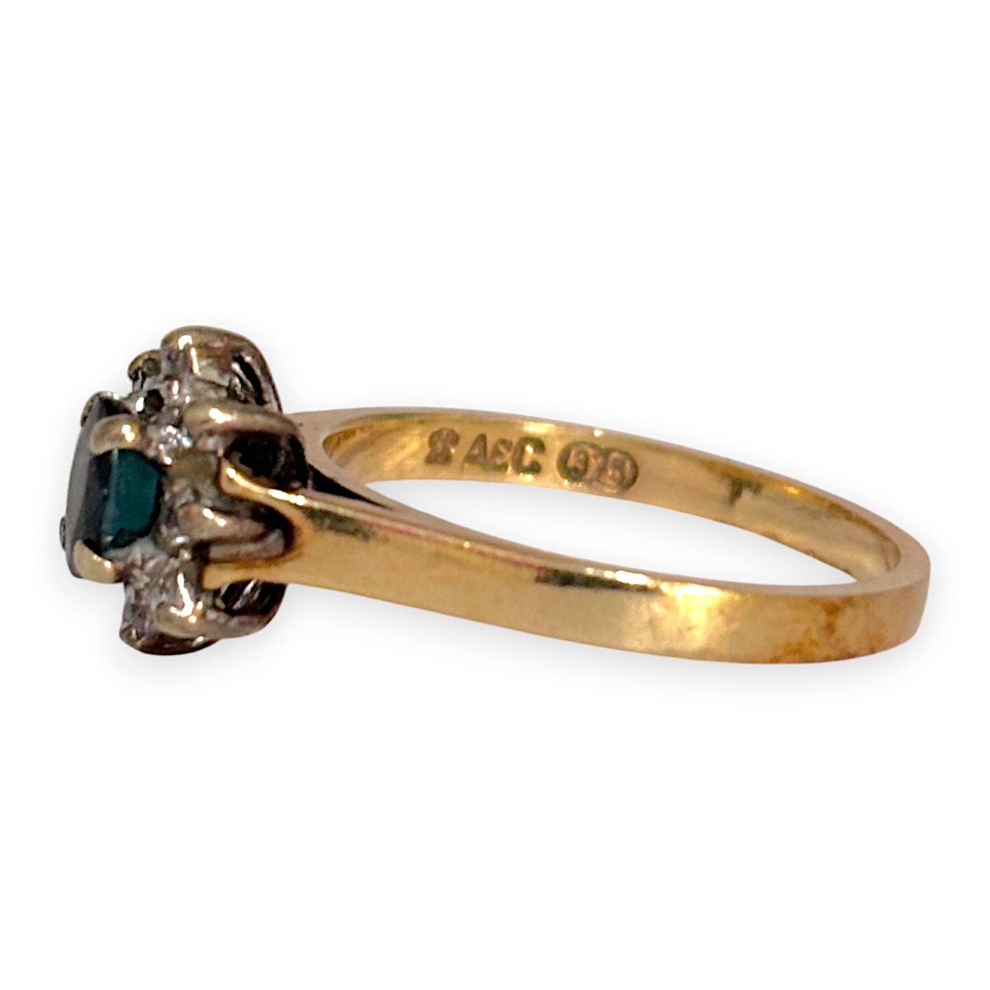 GOLD DEAL | 9ct Gold Oval Cut Sapphire & Diamond Ring Size M