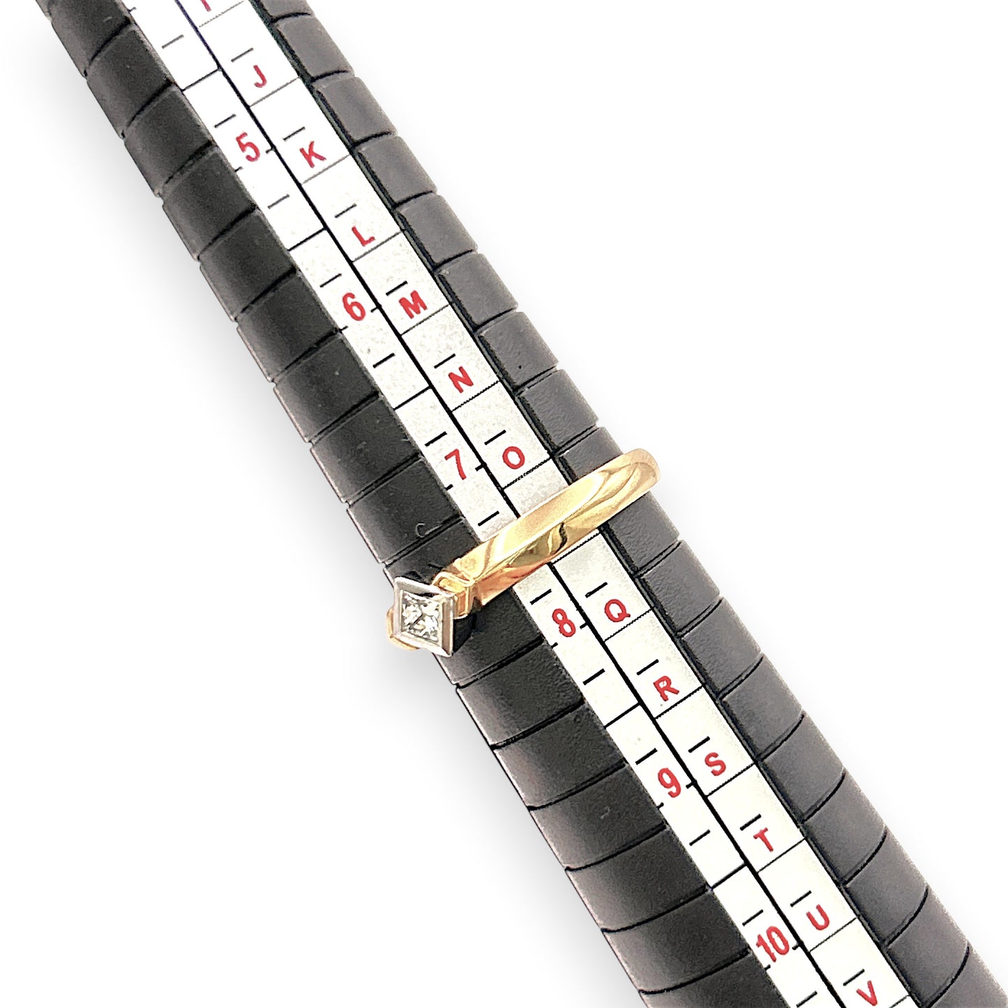 BRAND NEW | 18ct Gold Timeless Square Ring Valuation $4,950