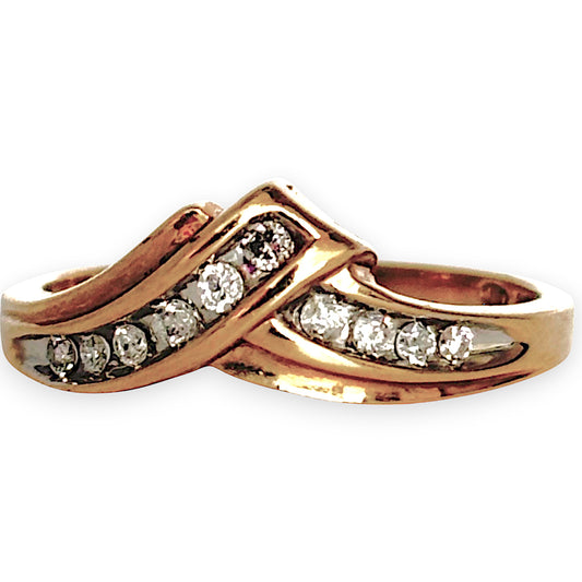 9ct Gold Overlapping V Shape Dazzling Diamond Ring, Size N1/2. R # 364