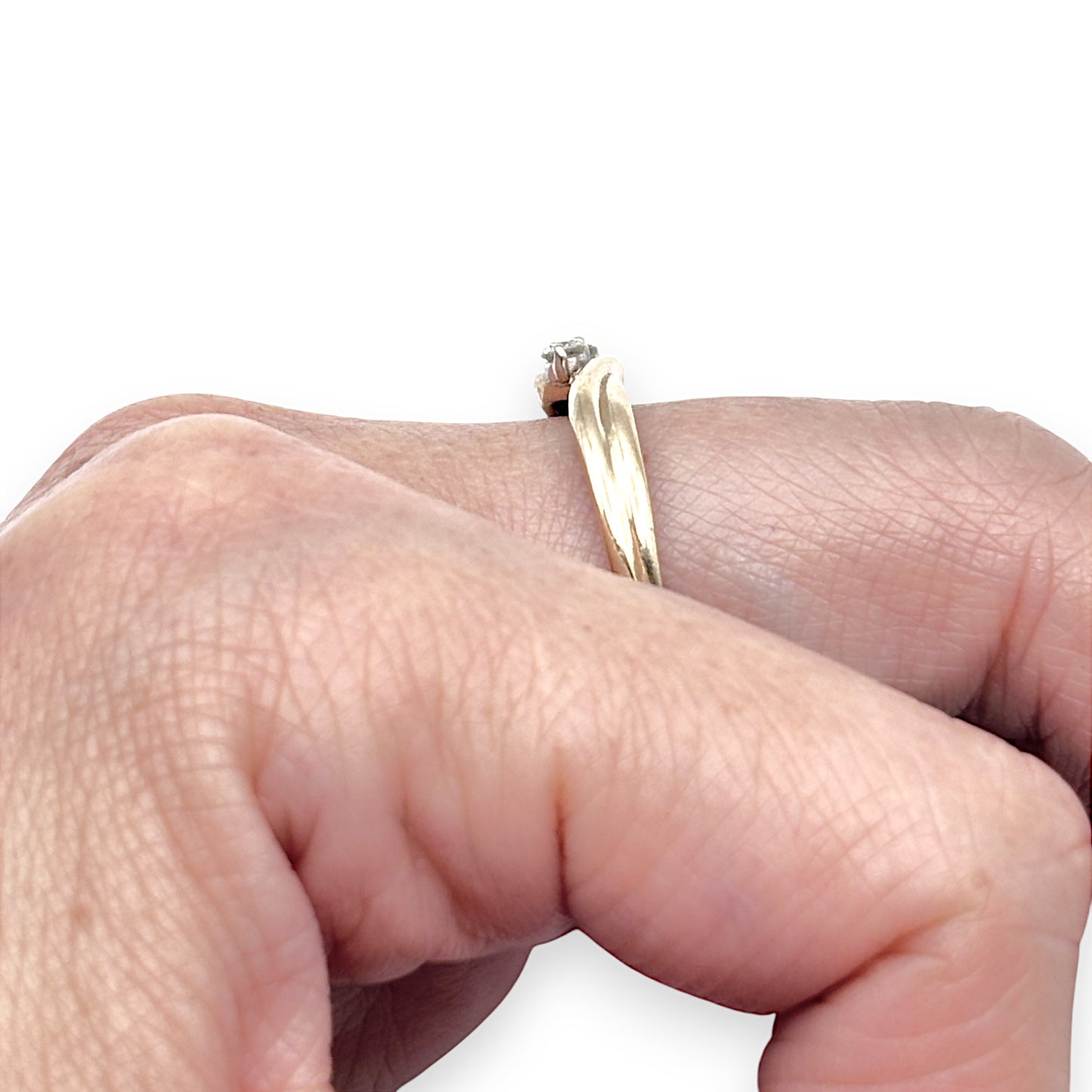 9ct Gold Crossover Ring with Set of 3 Substantial Size Diamonds, Size O. R # 371