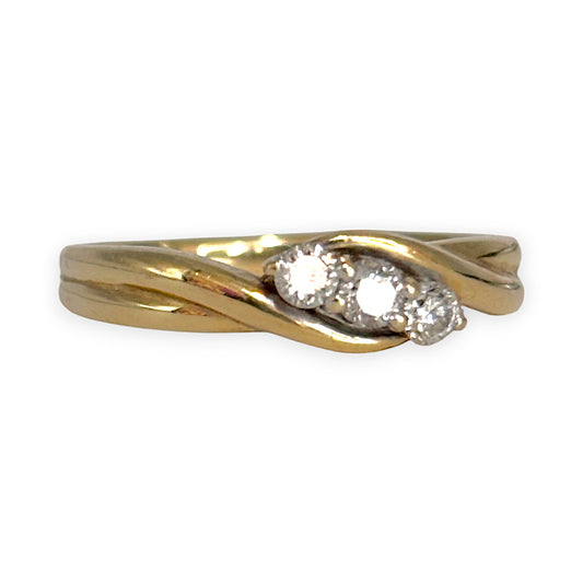 9ct Gold Crossover Ring with Set of 3 Substantial Size Diamonds, Size O. R # 371
