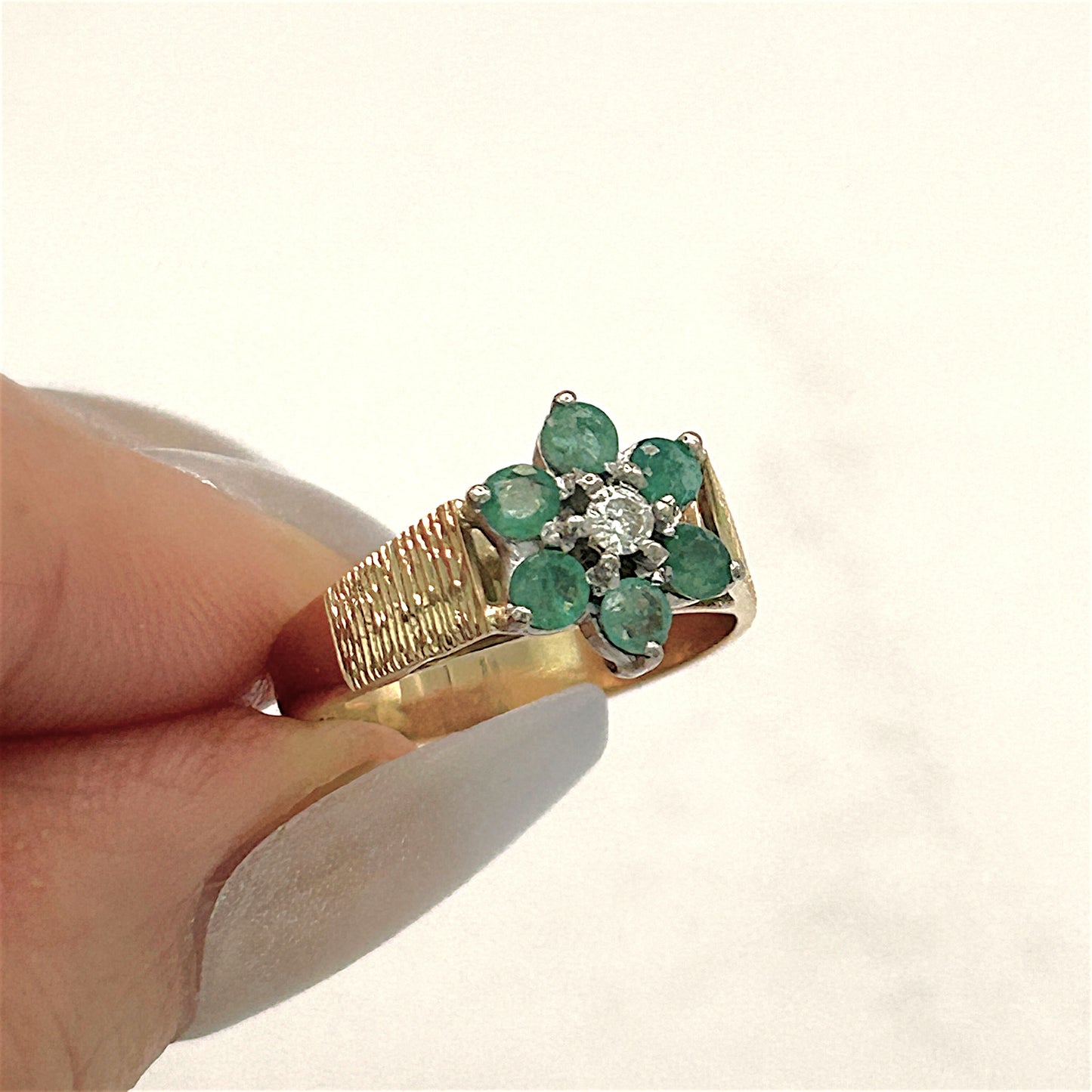 NZGD | 18ct Gold Emerald Heirloom Bloom Ring Valuation $6,100