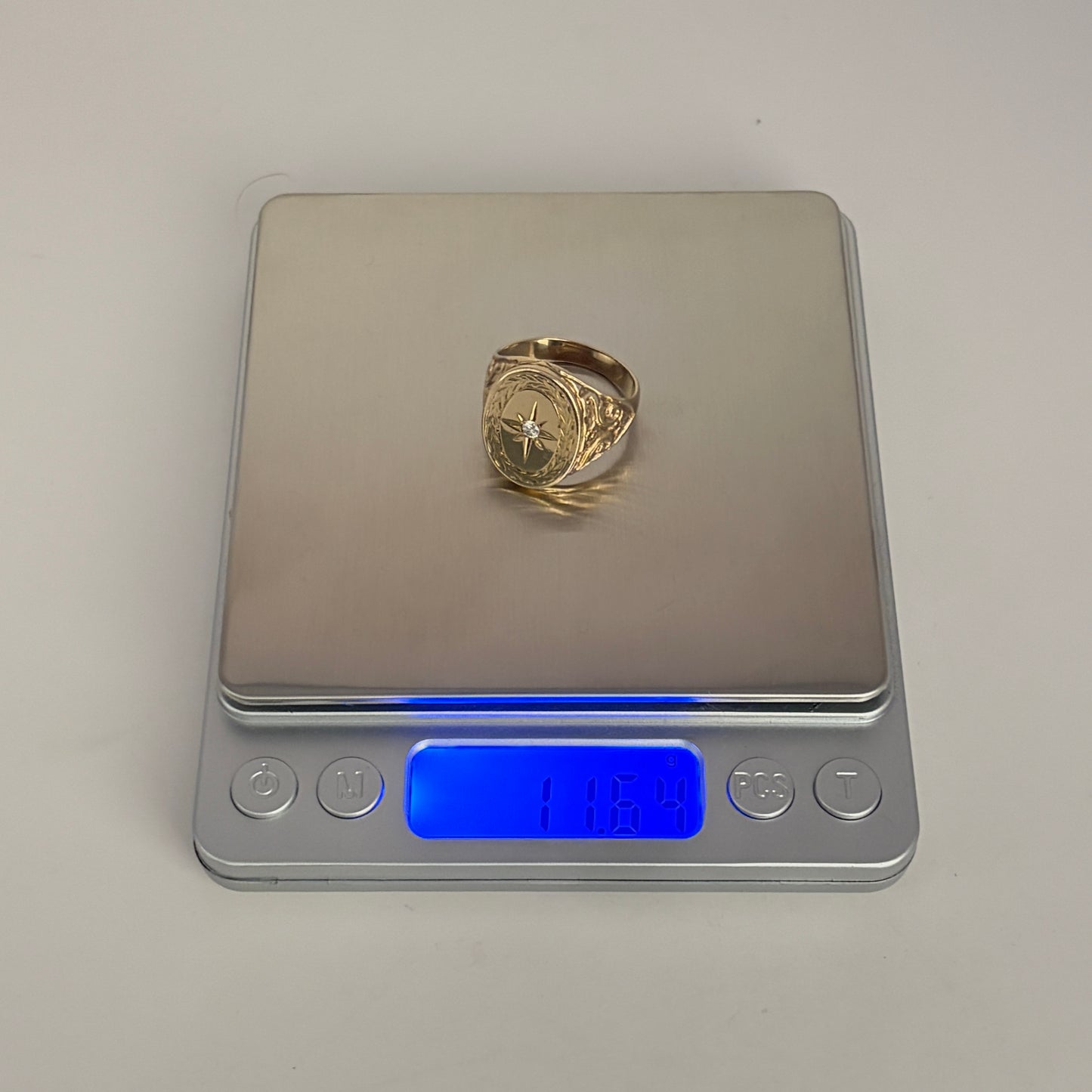 NZGD | 9ct Gold Auric North Star Signet Ring Size Z 1/2
