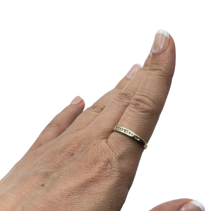 Timeless 9ct Gold Slim Band with Diamond Elegance