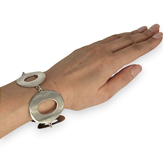 SILVER DEAL | Sterling Silver Wavy Circle with Fob Bracelet Length 19cm