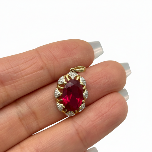 NZGD | 9ct Gold Scarlet Bloom Diamond Pendant 18.9mm
