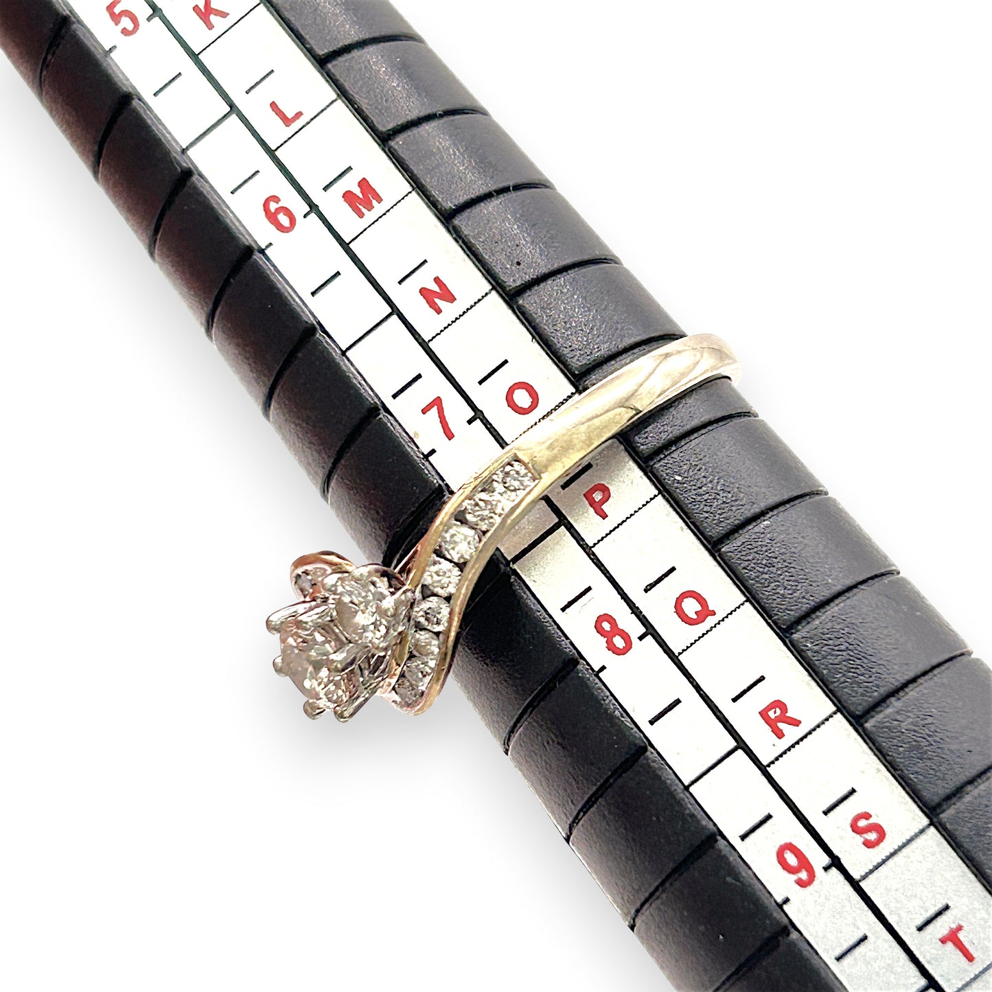 NZGD | 9ct Gold Golden Curve Trilogy Ring Valuation $2,800