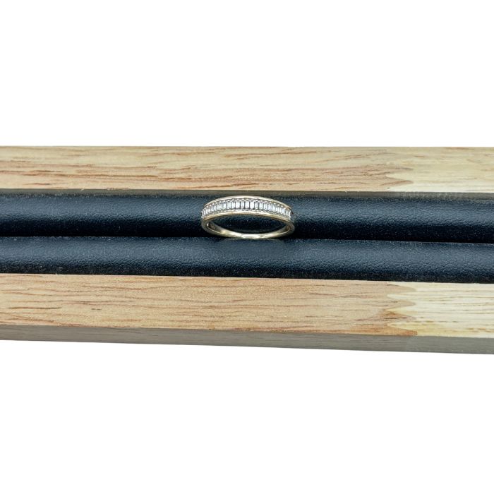 9ct Gold Baguette Diamond Ring