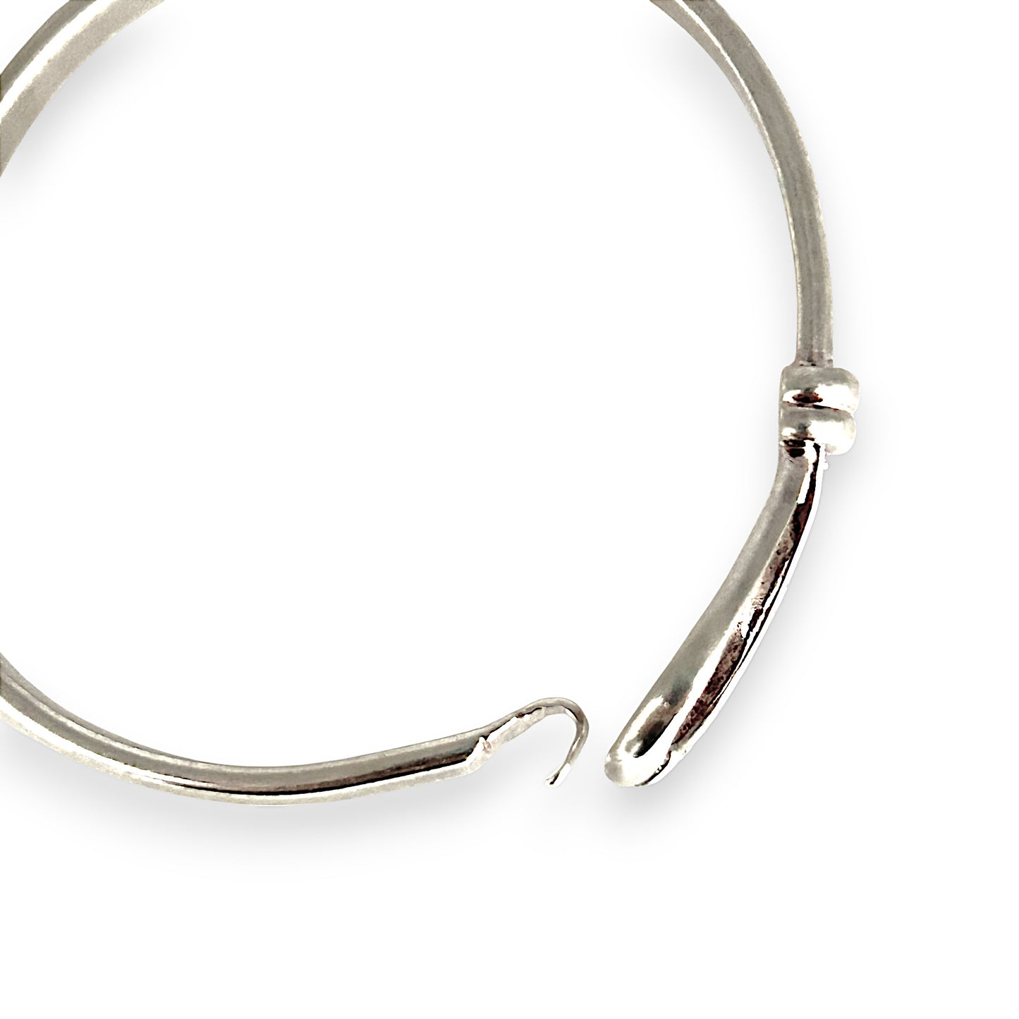SILVER DEAL | Sterling Sliver Catch Oval Bangle with Dazzling CZ