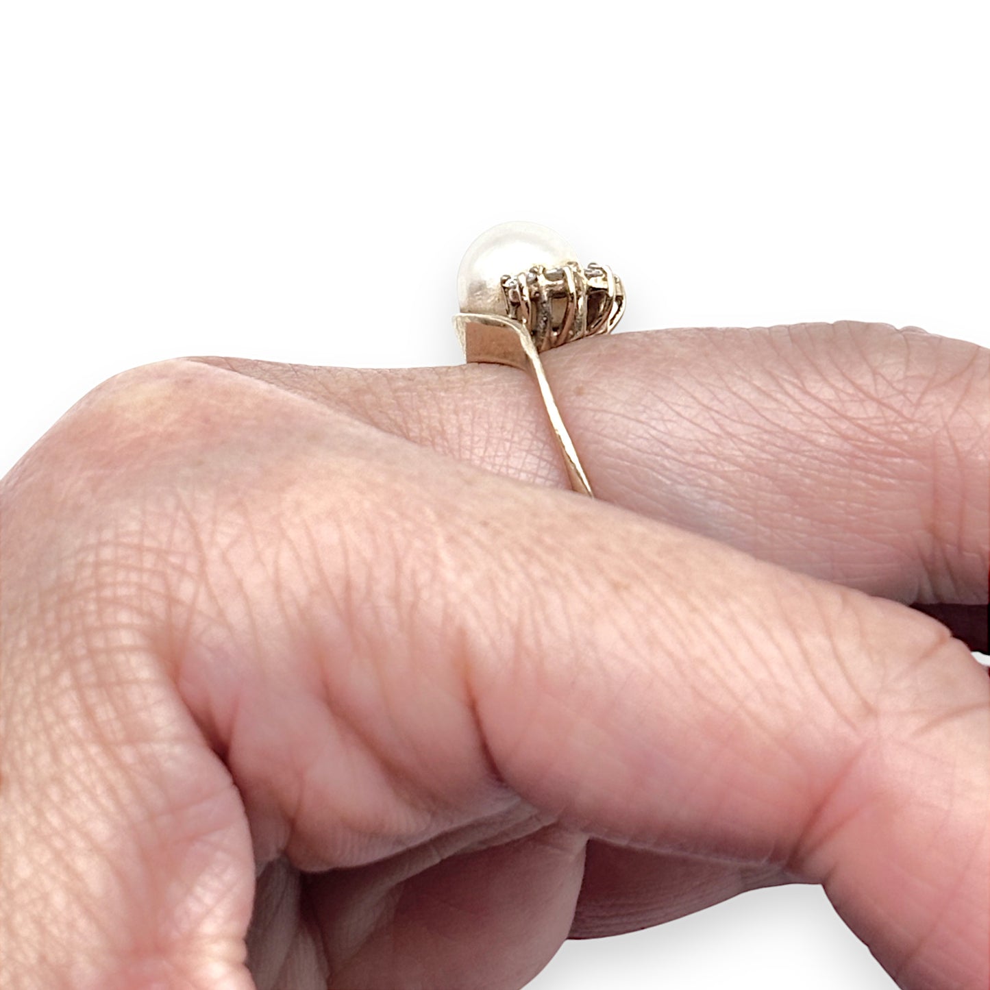 GOLD DEAL | 9ct Gold Pearl & Diamonds Ring Size M