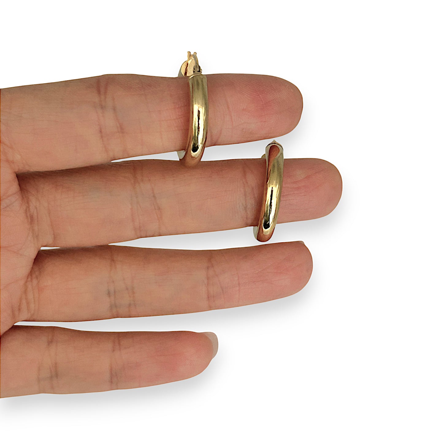 GOLD DEAL | 9K Gold 3.8X22.6mm Verona Polished Hoop Earrings