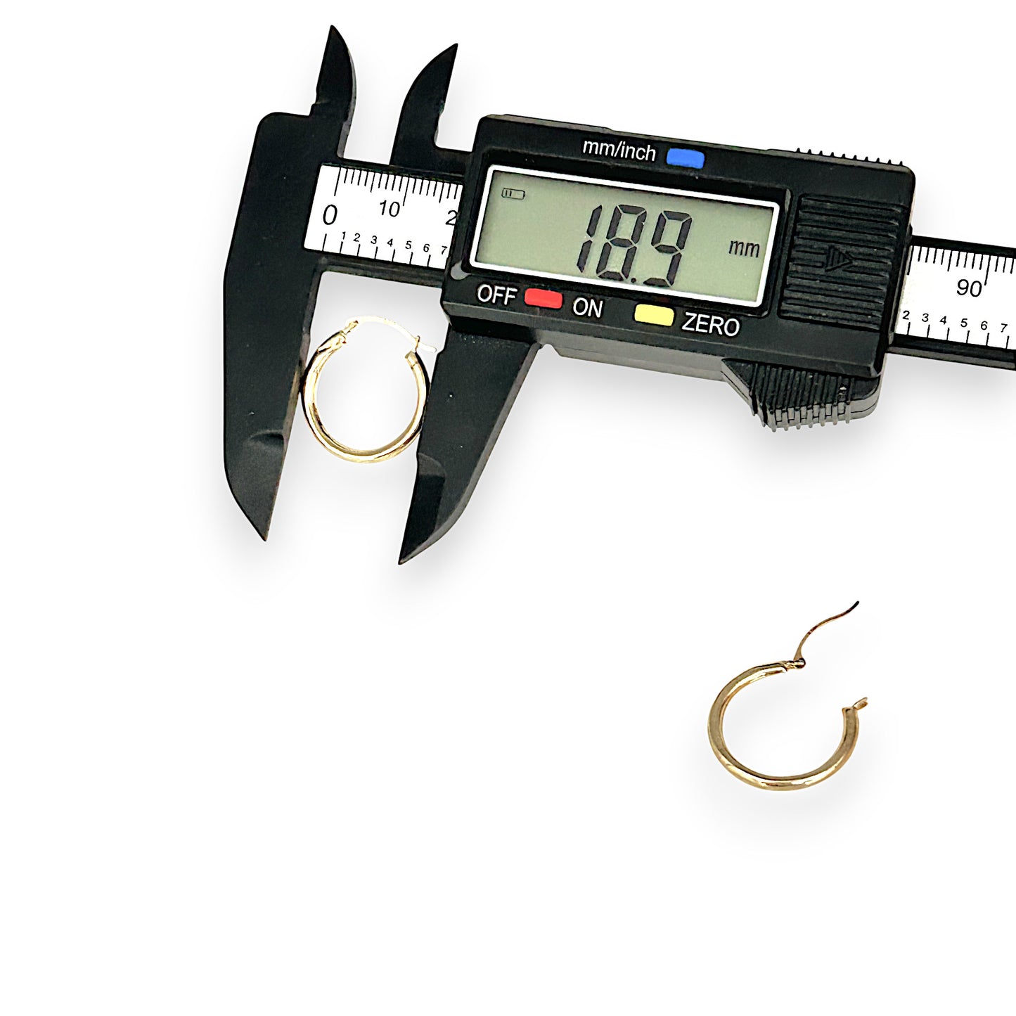 GOLD DEAL | 9K Gold Cushion Rounds Hoop Earrings