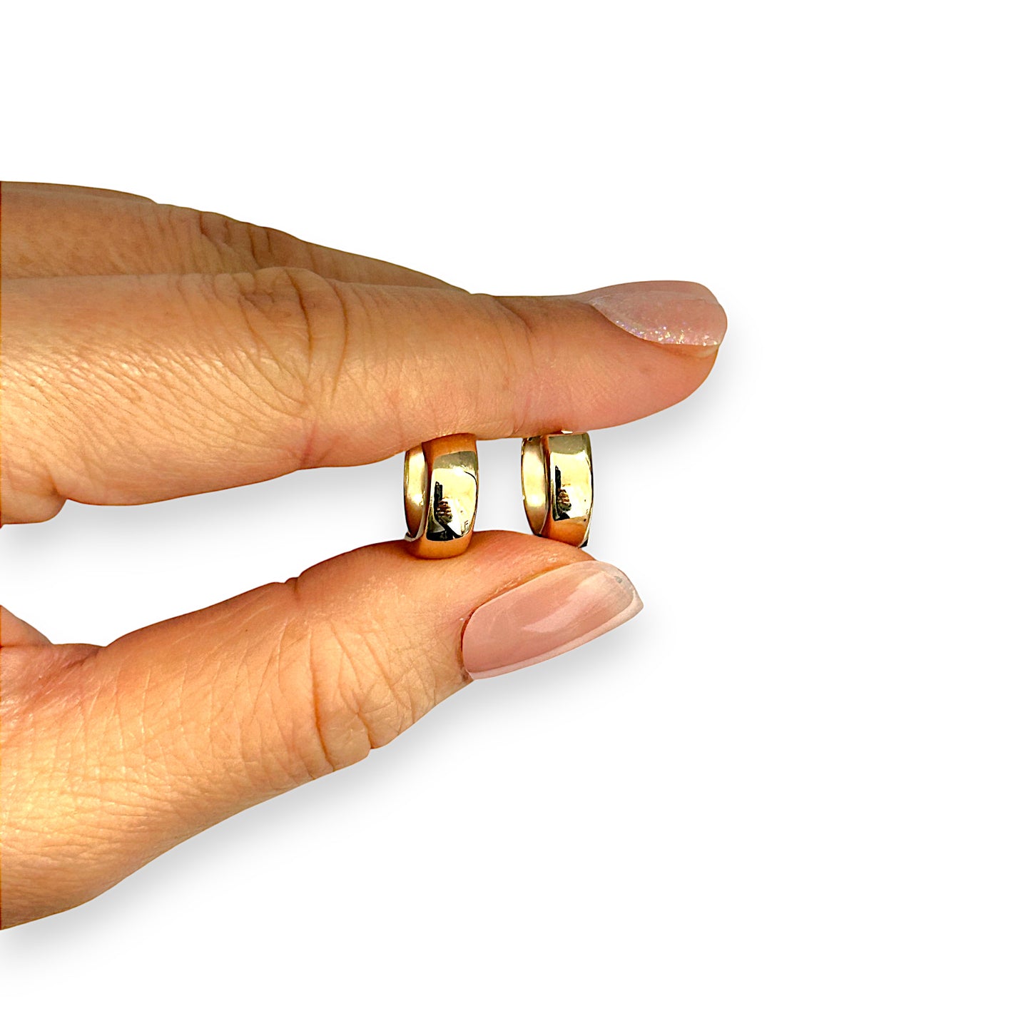 GOLD DEAL | 9K Gold Essential Huggie Hoop Earrings. 11.8mm