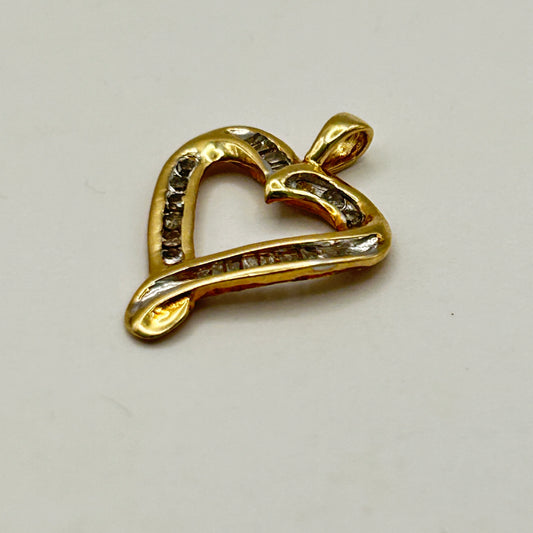 GOLD DEAL | 10kt Gold Dual-Cut Diamond Heart Pendant