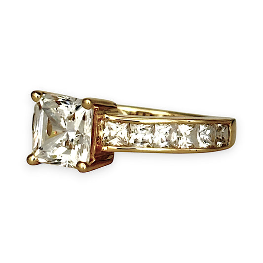 XMAS DEAL | 14kt Gold Ring Size O with Moissanite