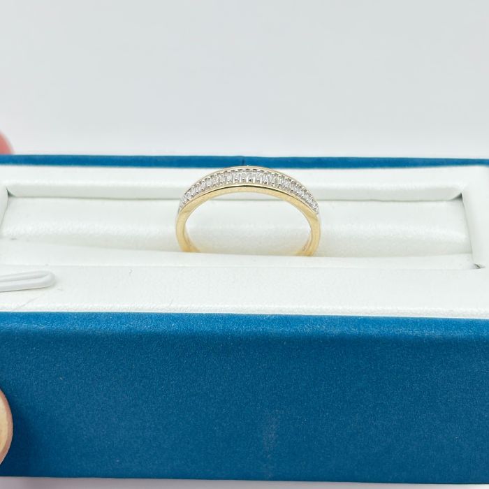 9ct Gold Baguette Diamond Ring